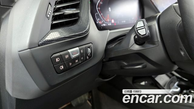 BMW 1-Series 2024 — photo 18