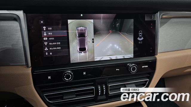 Porsche Macan 2022 — photo 21