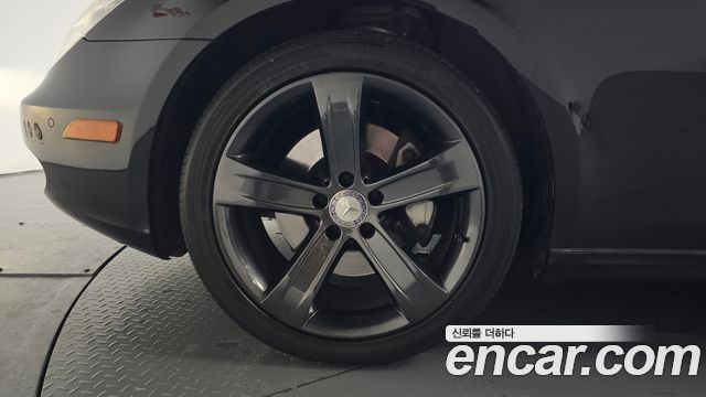Mercedes-Benz CLS-Class 2010 — photo 5