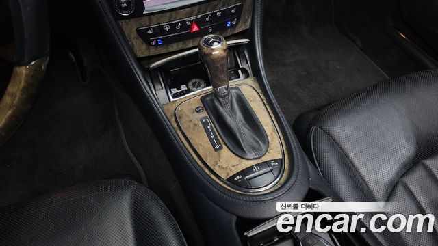 Mercedes-Benz CLS-Class 2010 — photo 12