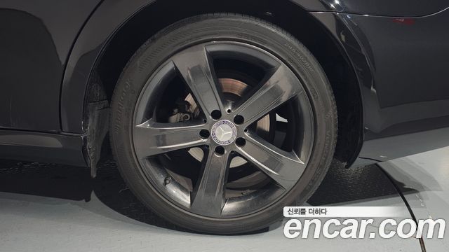 Mercedes-Benz CLS-Class 2010 — photo 7