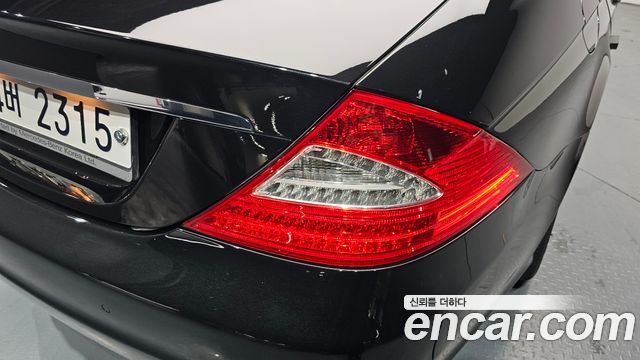 Mercedes-Benz CLS-Class 2010 — photo 9