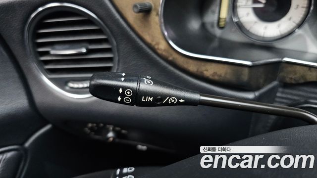 Mercedes-Benz CLS-Class 2010 — photo 28