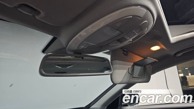 Mercedes-Benz CLS-Class 2010 — photo 29