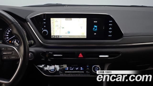Hyundai Sonata 2022 — photo 14