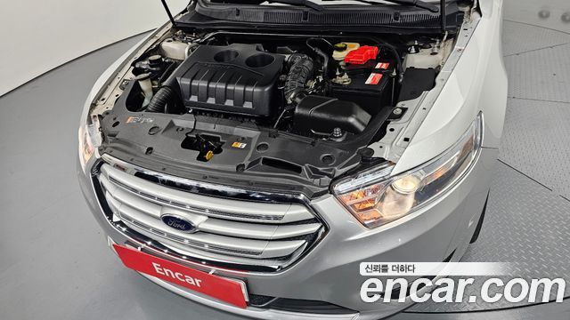 Ford Taurus 2014 — photo 6
