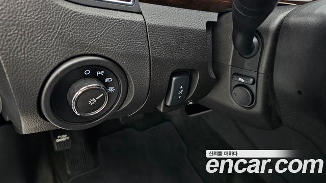 Ford Taurus 2014 — photo 17