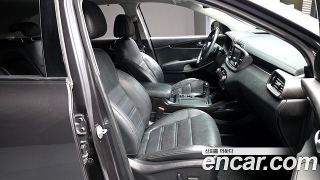 Kia Sorento 2017 — photo 11