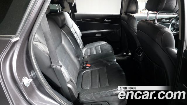 Kia Sorento 2017 — photo 12