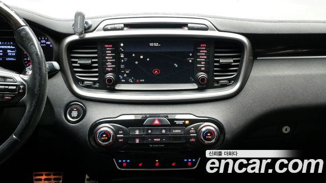 Kia Sorento 2017 — photo 14