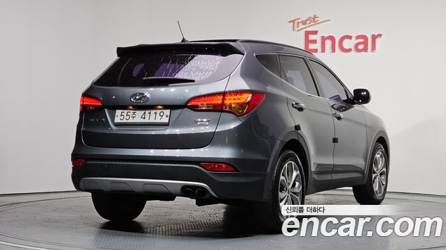Hyundai Santafe 2014 — photo 2