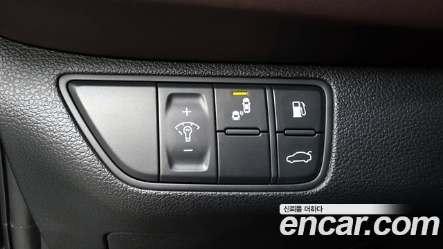 Genesis G70 2018 — photo 16