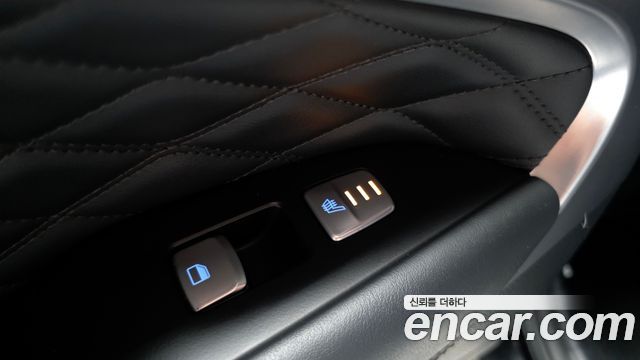 Genesis G70 2018 — photo 19