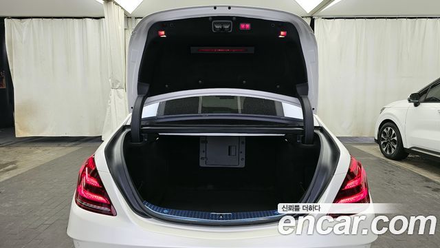 Mercedes-Benz S-Class 2019 — photo 20