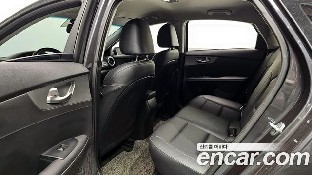 Kia K3 2020 — photo 17