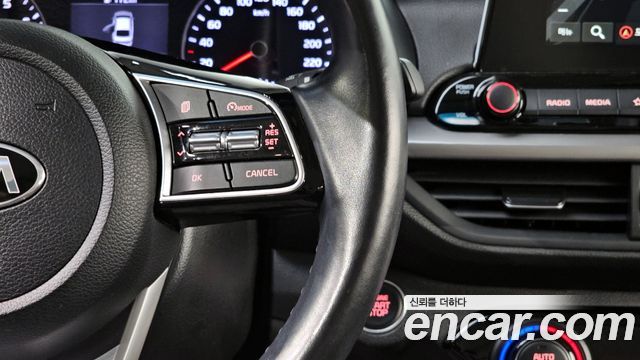 Kia K3 2020 — photo 19