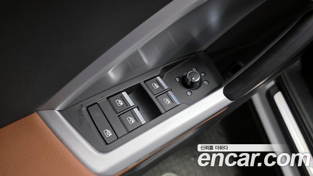 Audi Q3 2025 — photo 19