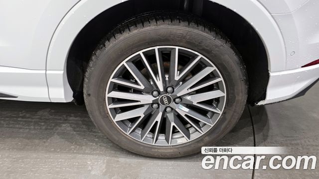 Audi Q3 2025 — photo 7