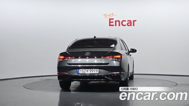 Hyundai AVANTE 2023 — photo 4