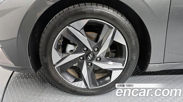 Hyundai AVANTE 2023 — photo 5
