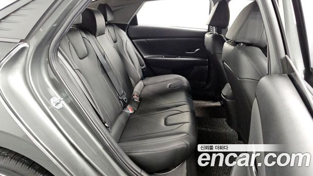Hyundai AVANTE 2023 — photo 11