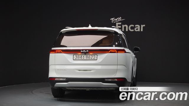Kia Canival 2022 — photo 4
