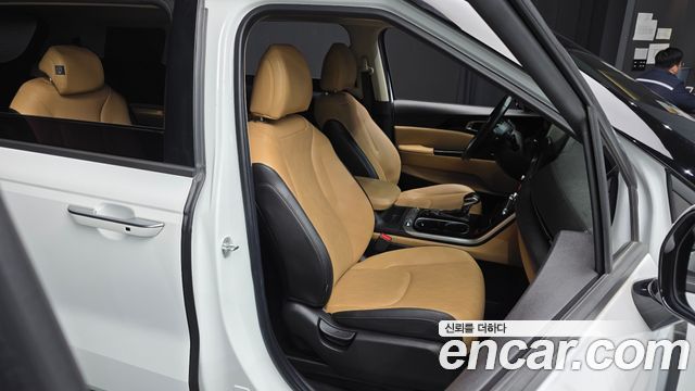 Kia Canival 2022 — photo 18