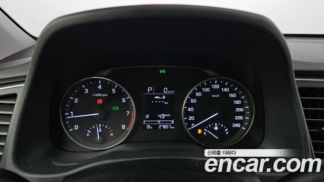 Hyundai AVANTE 2016 — photo 11