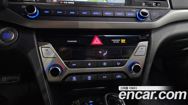 Hyundai AVANTE 2016 — photo 22