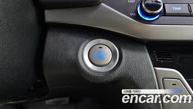 Hyundai AVANTE 2016 — photo 23