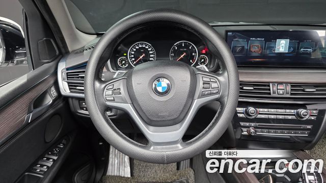 BMW X5 2017 — photo 13