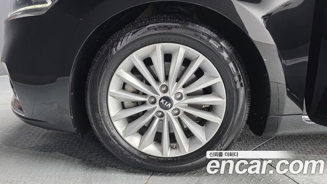 Kia K7 2017 — photo 5