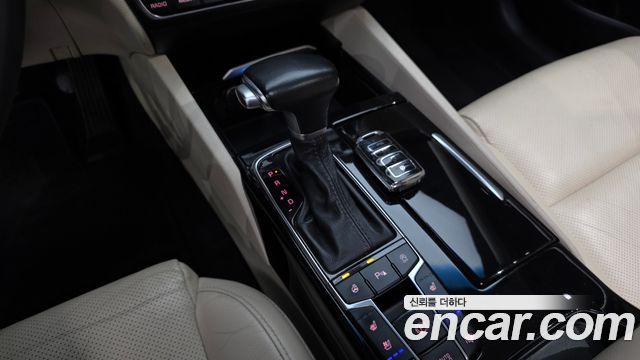 Kia K7 2017 — photo 9