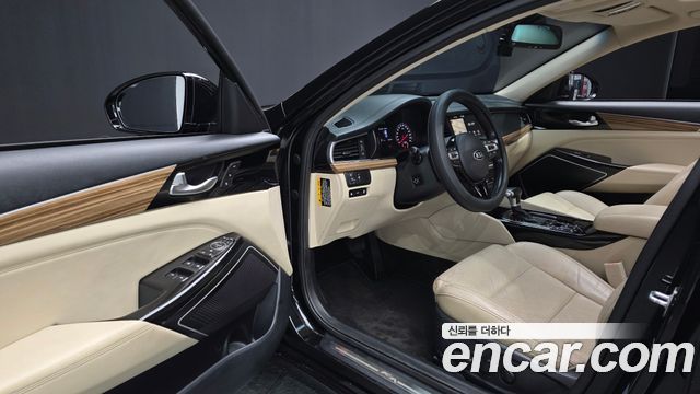 Kia K7 2017 — photo 10