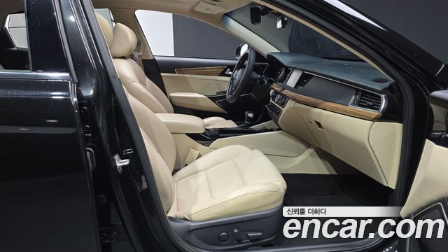 Kia K7 2017 — photo 11