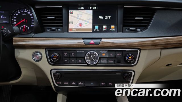 Kia K7 2017 — photo 14