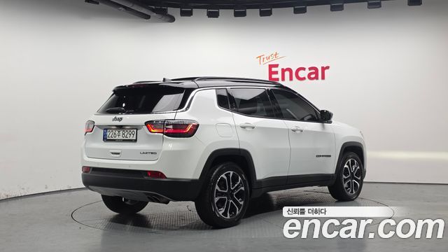 Jeep Compass 2022 — photo 2