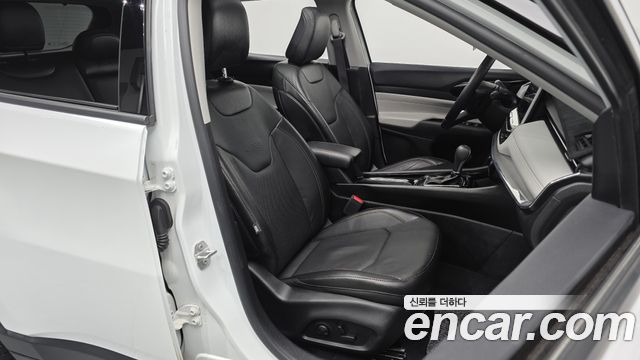 Jeep Compass 2022 — photo 18