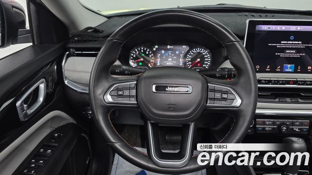 Jeep Compass 2022 — photo 21