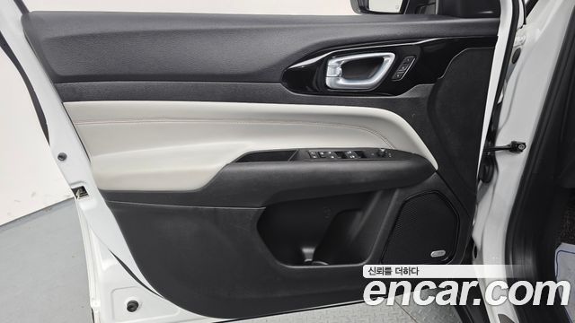 Jeep Compass 2022 — photo 14