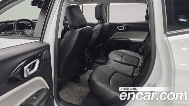 Jeep Compass 2022 — photo 16