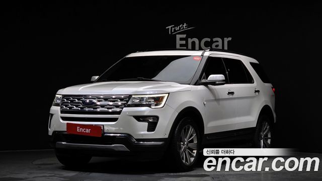 Ford Explorer 2018 — photo 1