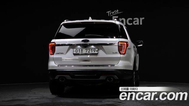 Ford Explorer 2018 — photo 4