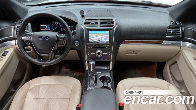 Ford Explorer 2018 — photo 10