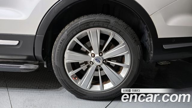 Ford Explorer 2018 — photo 7