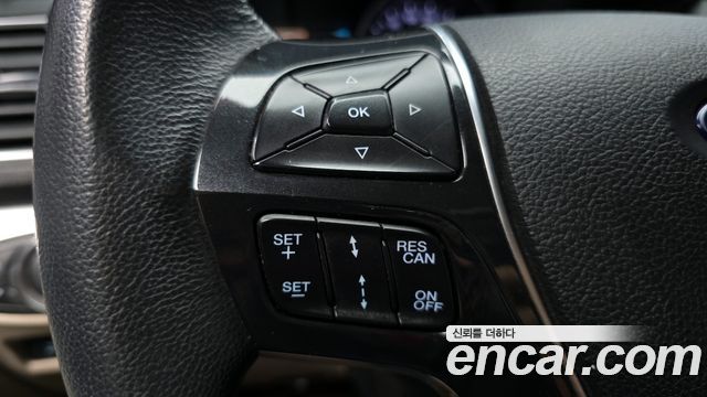Ford Explorer 2018 — photo 36
