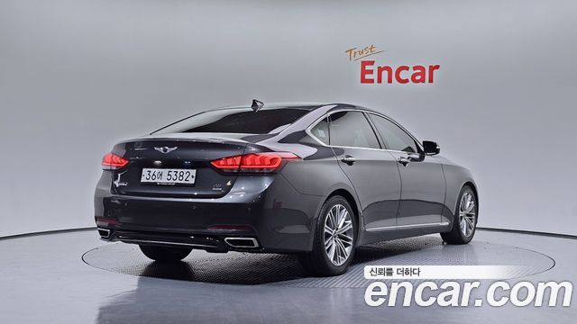 Genesis G80 2017 — photo 2