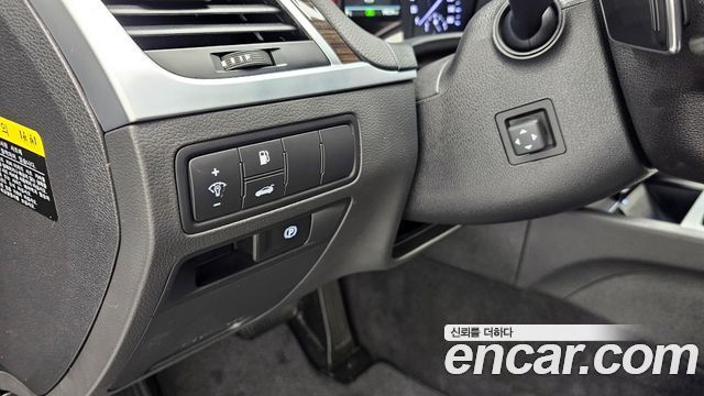 Genesis G80 2017 — photo 22
