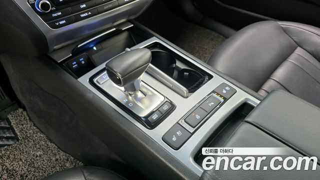 Genesis G80 2018 — photo 12