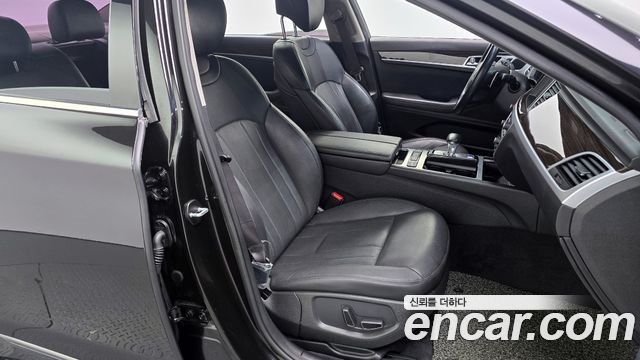 Genesis G80 2018 — photo 17